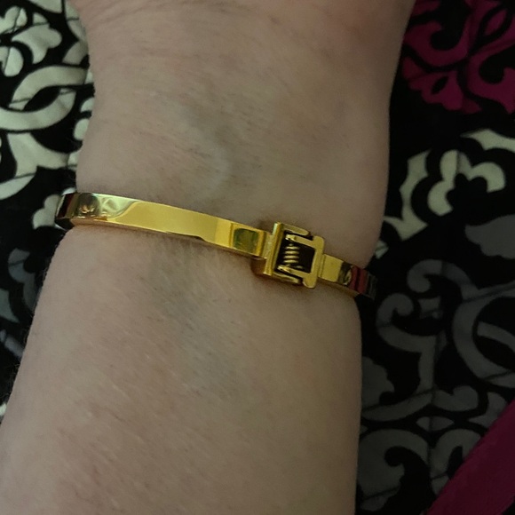 SAHIRA SADIE T CUFF BRACELET GORGEOUS - Picture 3 of 3